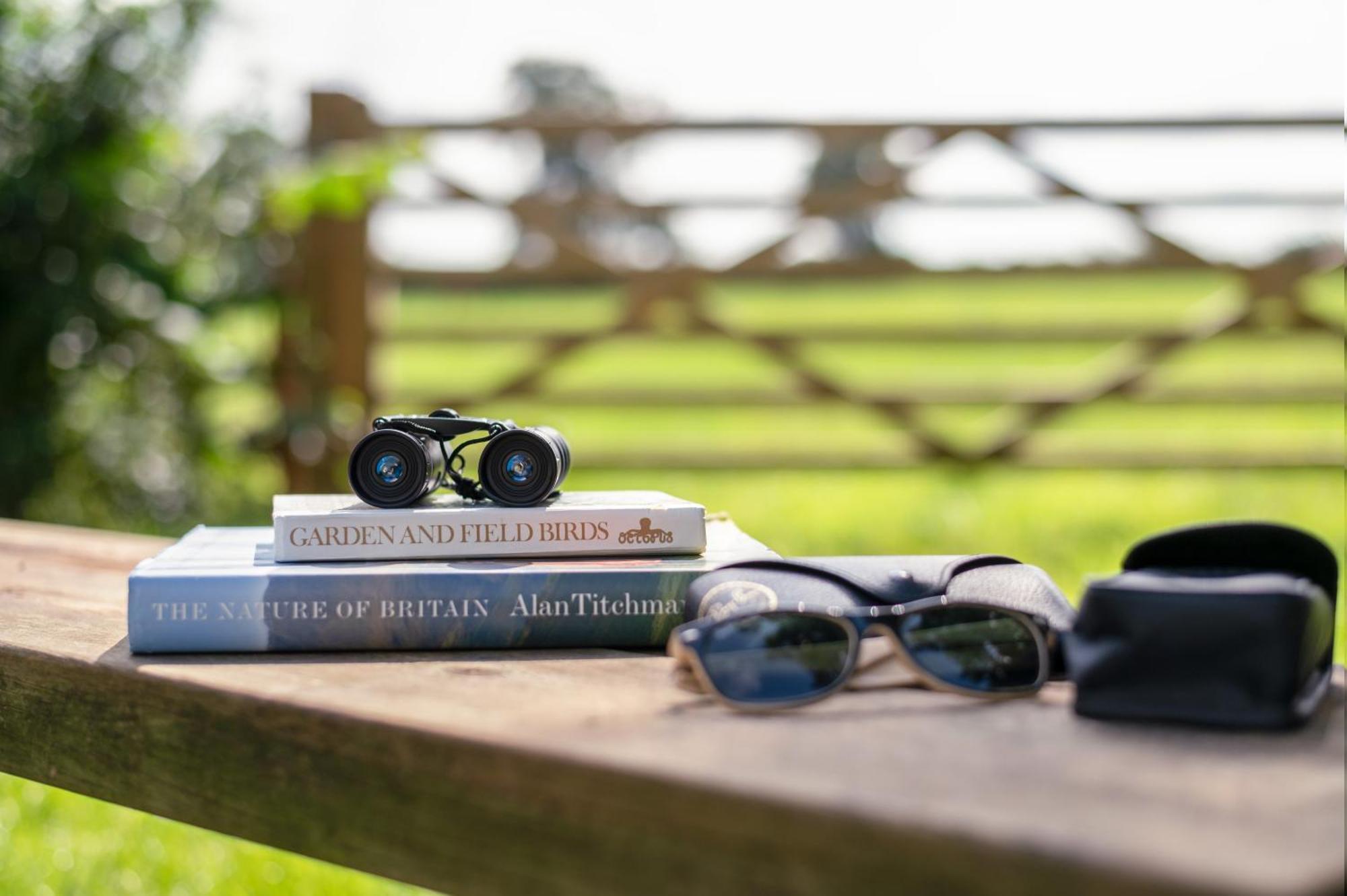 Great Ashley Farm Bed And Breakfast & Shepherds Huts Bradford-On-Avon Zewnętrze zdjęcie
